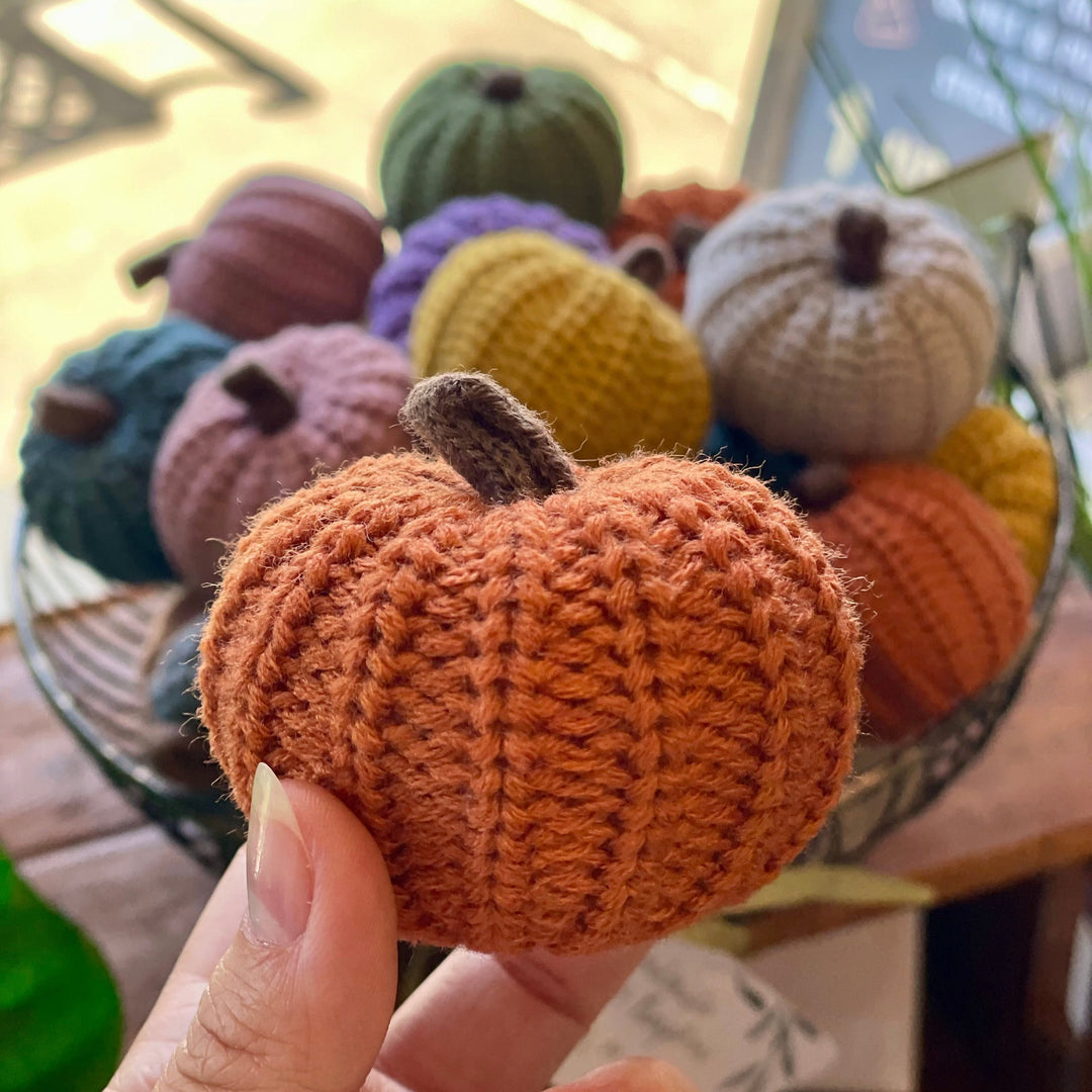 Knit Pumpkins (multiple colors)