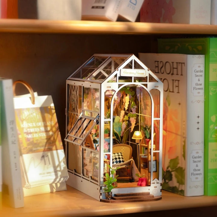 DIY Book Nook Kit: Garden House